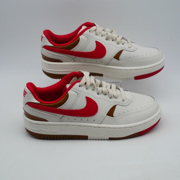 NEW Nike Women's 7  Gamma Force Sneakers Shoes White Red DX9176-004 - Picture 5 of 10